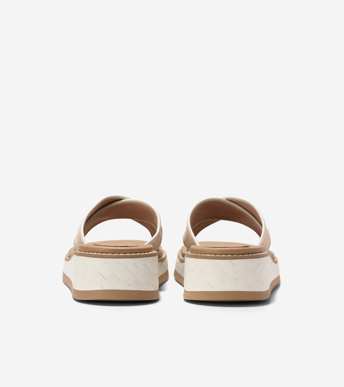 W32817:CH TUSCAN SAND SUEDE/IVORY