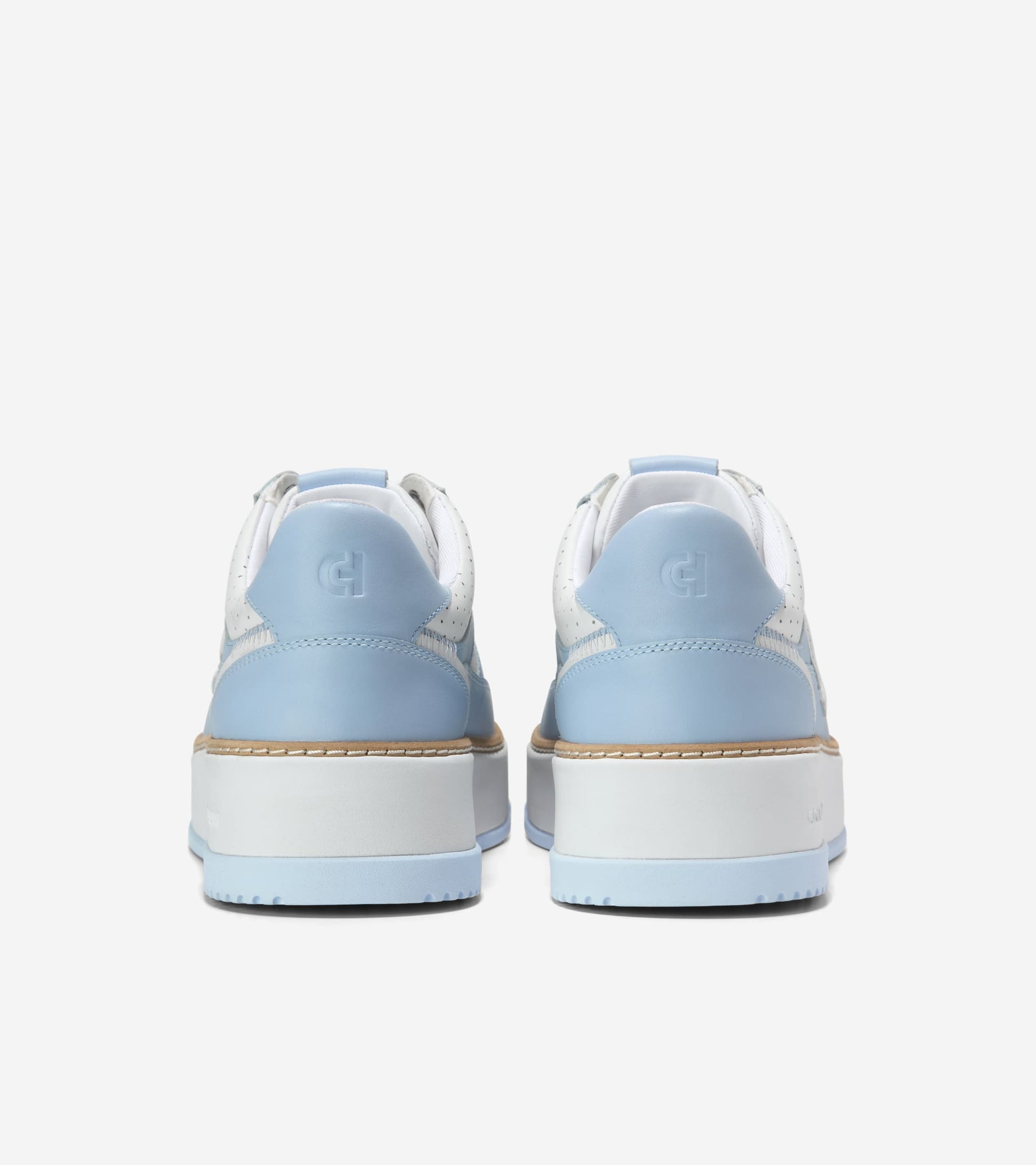 W33201:WHITE PERF LEATHER/SKYWAY/WHITE