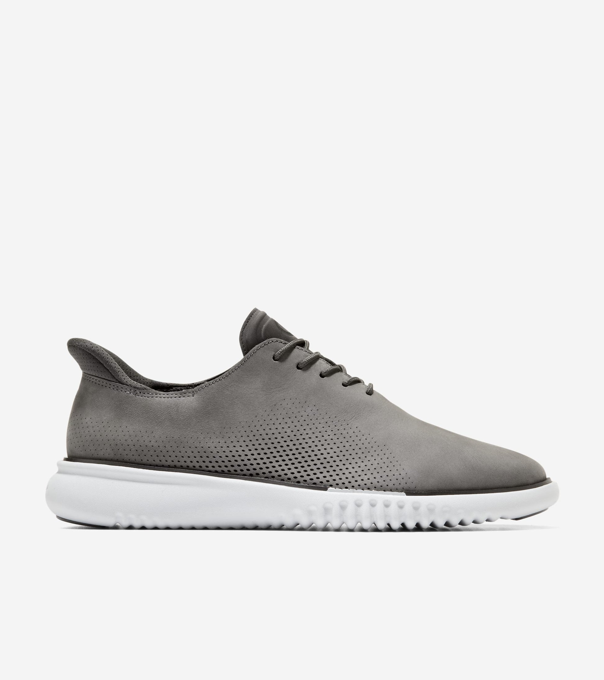 C42840:CASTLEROCK NUBUCK / RAVEN / OYSTER MUSHROOM